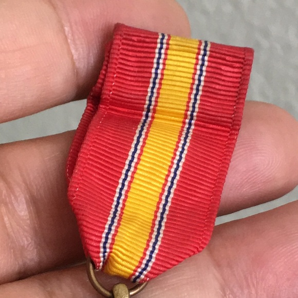 🖤Vtg NATIONAL DEFENSE military medal brooch - Picture 4 of 9